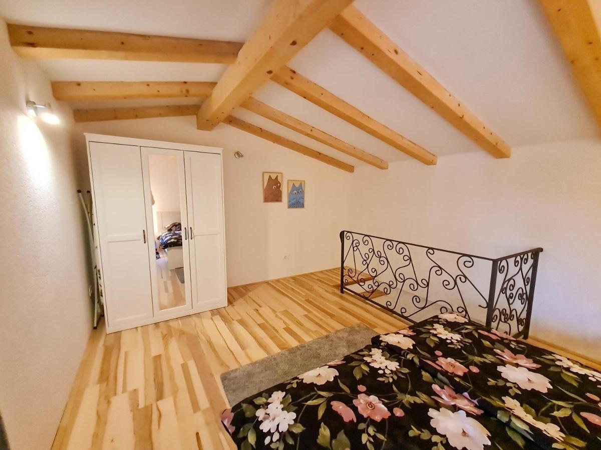 רוביני Sweet House And Apartment מראה חיצוני תמונה